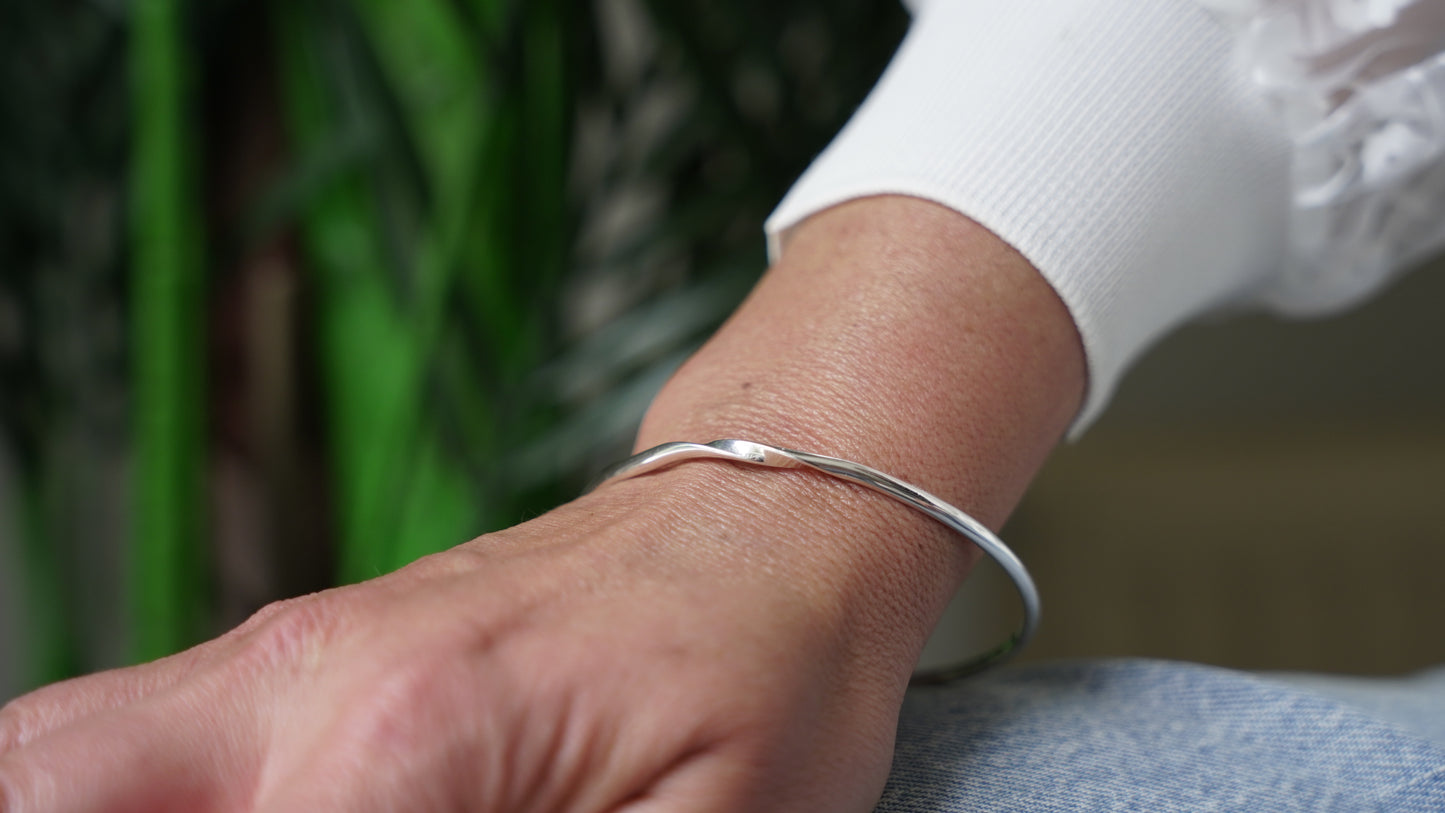 Silver Classic Twist Bangle