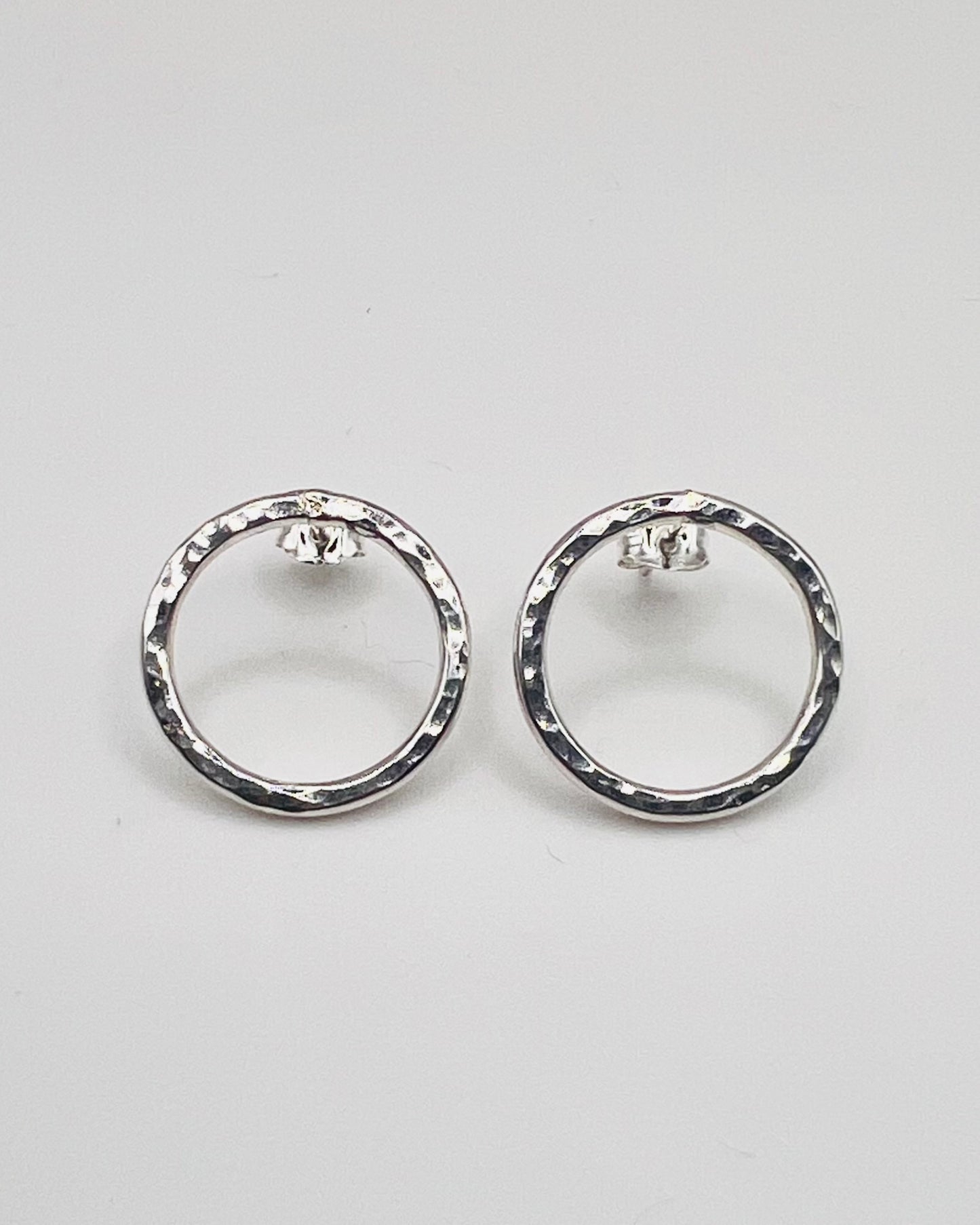 Minimal Silver Circle Stud Earrings