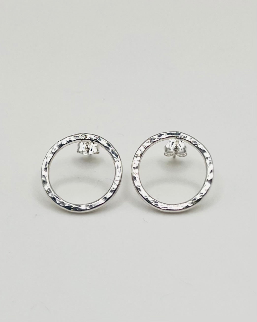 Minimal Silver Circle Stud Earrings